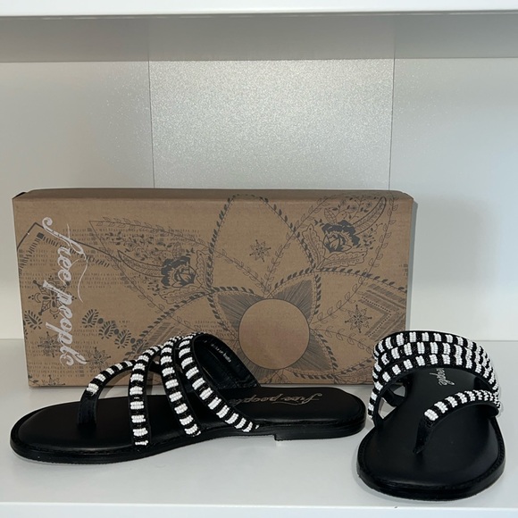 NWT FREE PEOPLE BEATRICE BEADED SANDAL - Picture 2 of 9